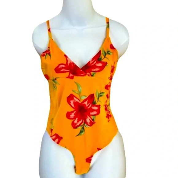 Guess Tops - Guess/ Bodysuit/ Hawaiian florals/ Size US M